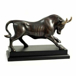 Bey-Berk Raging Bull Figurine